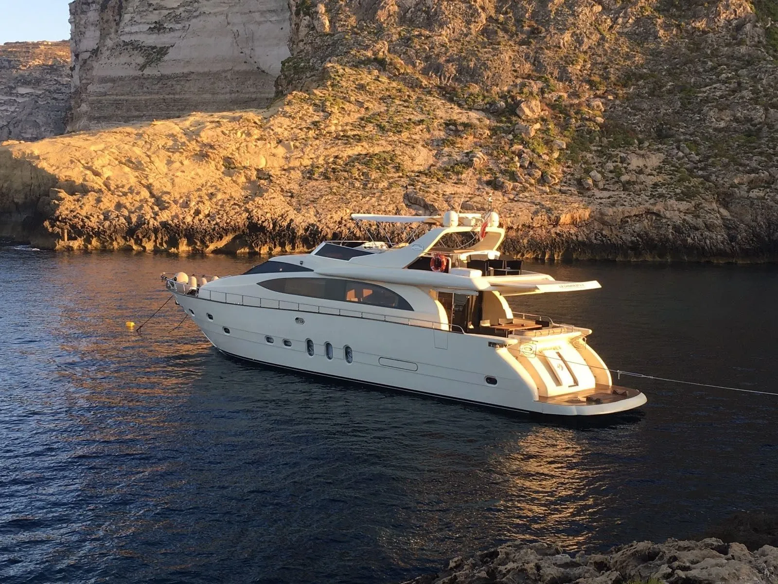 Rent a 22.55m 3 Cabin Motor Yacht in Birgu