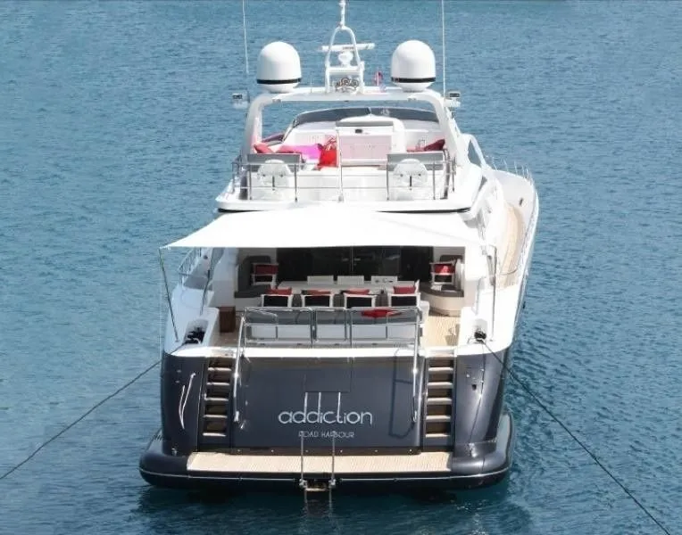 Explore Marmaris on a 32m Rental Motor Yacht Leopard 105