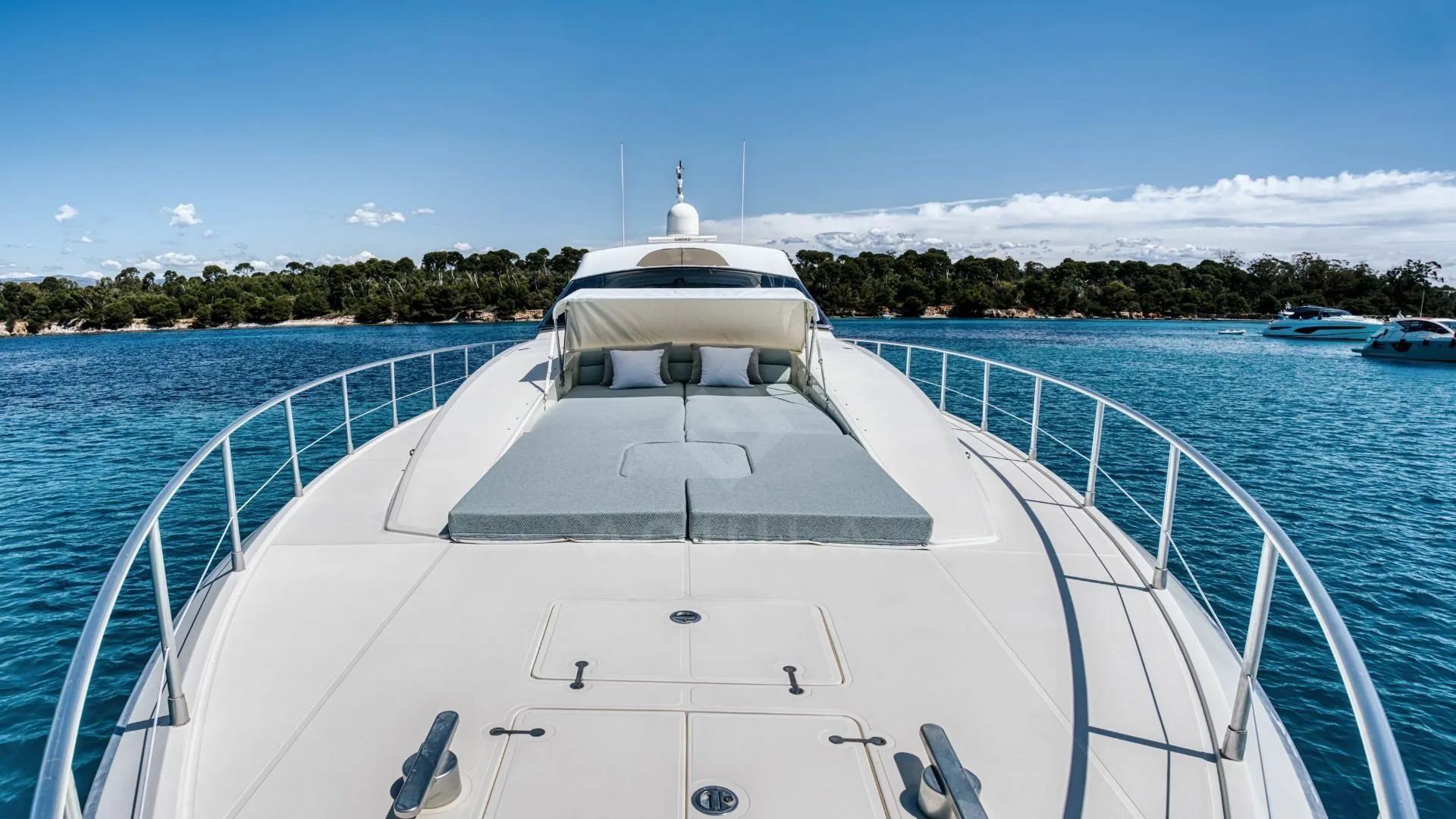 Baoli Charter Boat