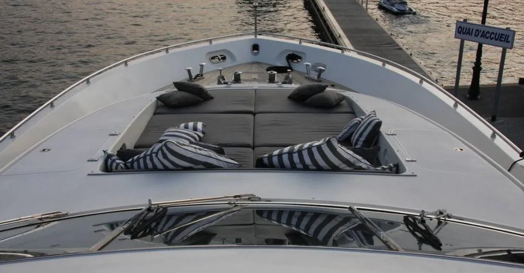 Moon Glider Charter Boat
