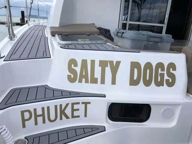 Salty Dogs лодка на прокат - 4