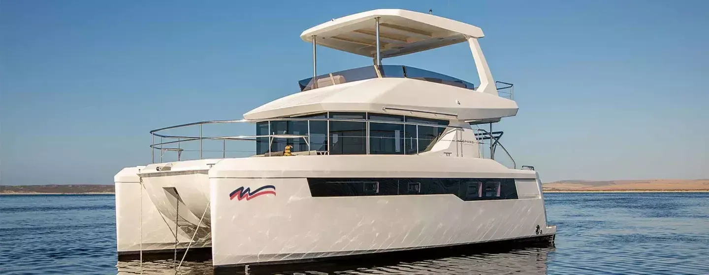 Charter a 12.19m Power Catamaran in Eden Island