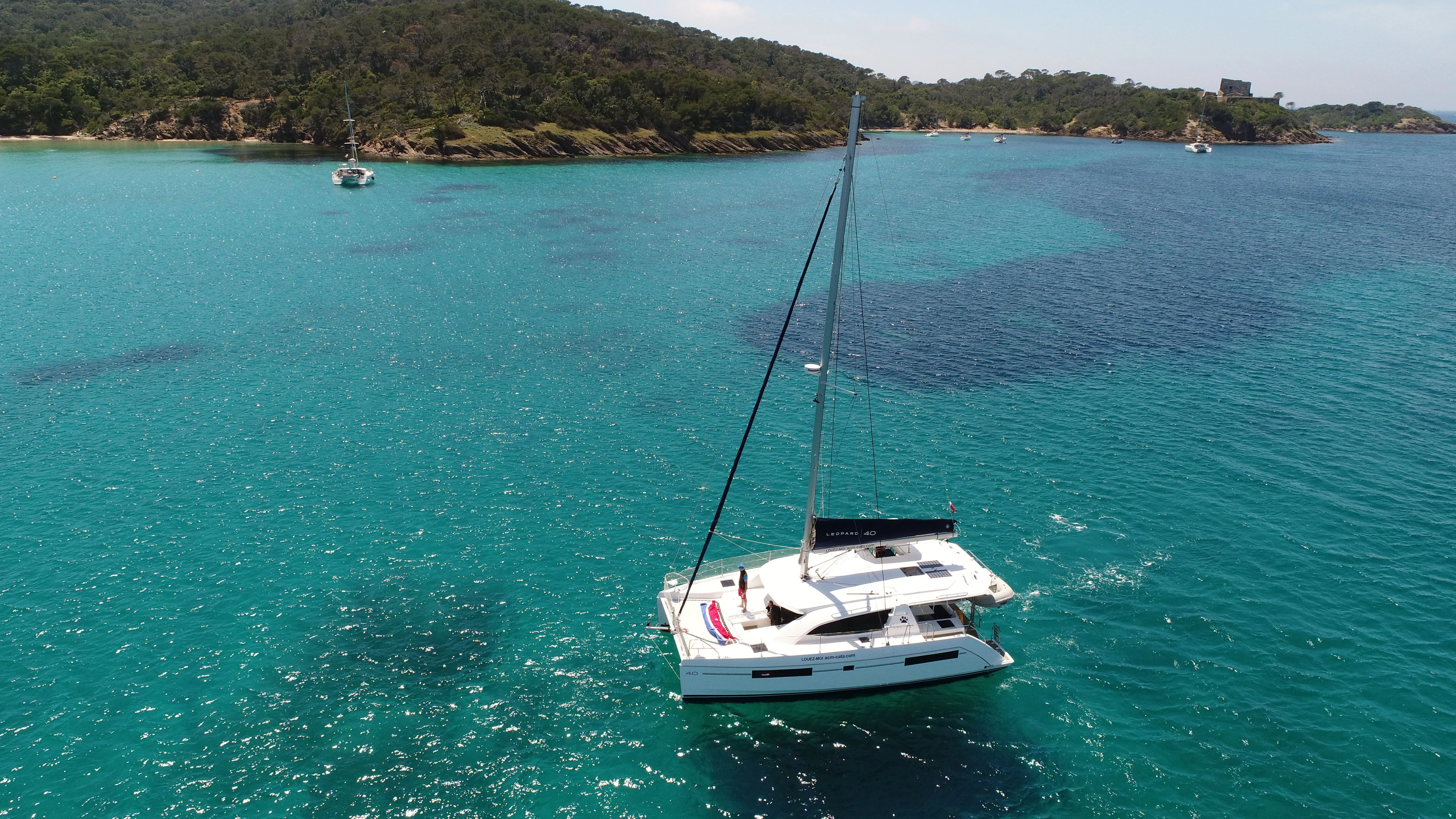 11.97m Hyeres Leopard 40 Catamaran Hire