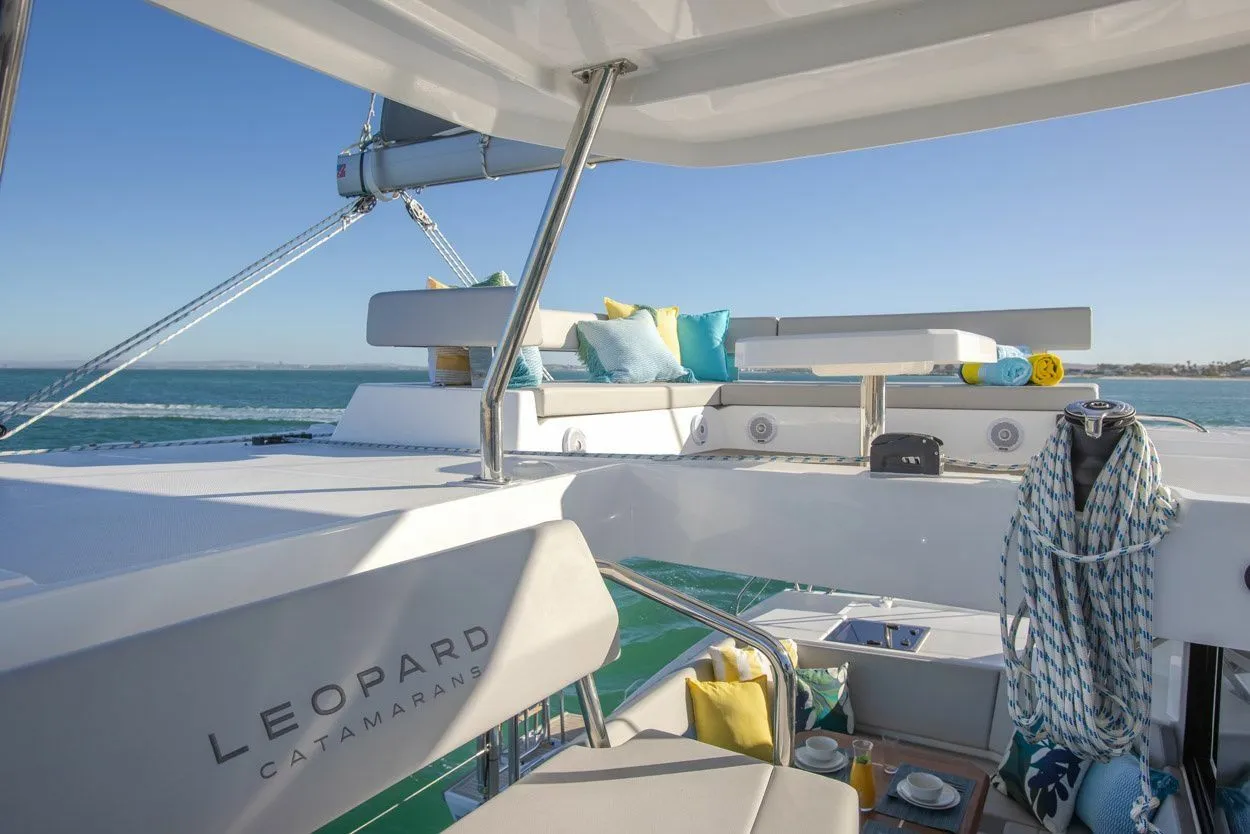 Moorings 23 Charter Boat - 5