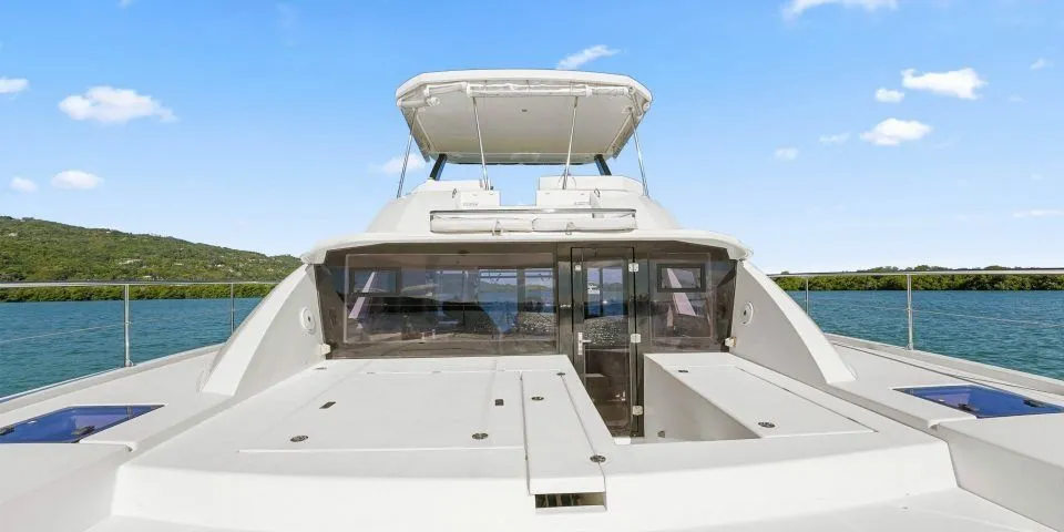 Sofisti Kat Charter Boat