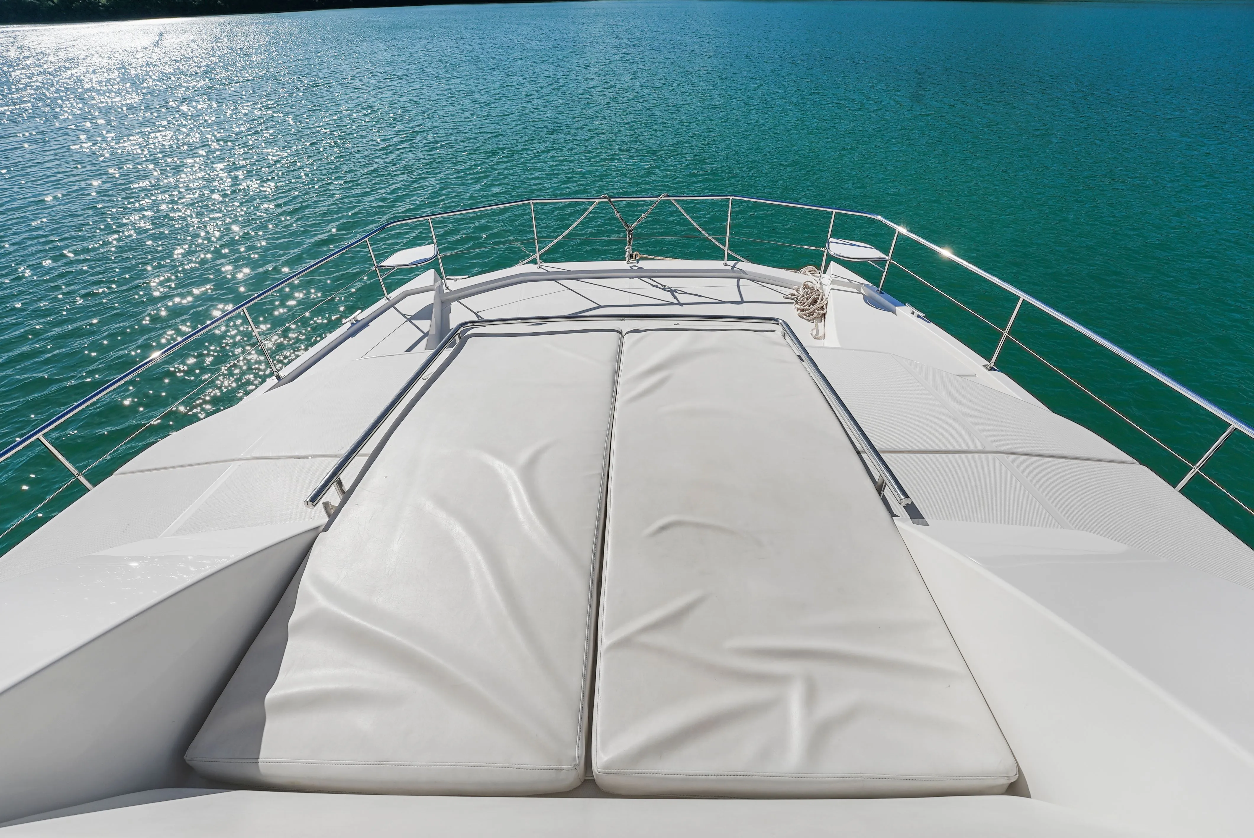Charter a 13.41m Power Catamaran in Montego Bay