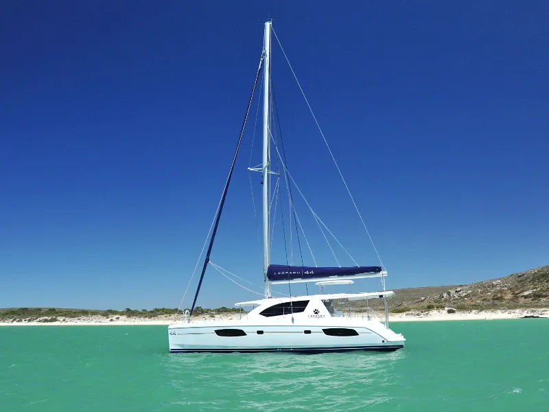 Shangri-La Mietboot - 4