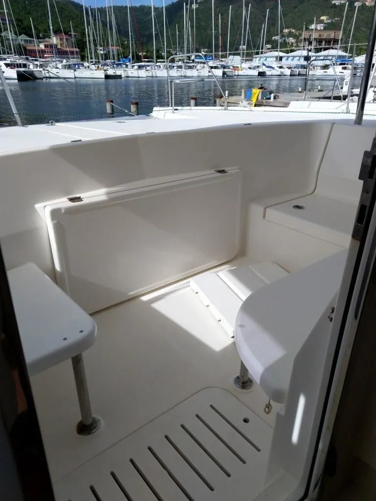 Shazam Charterboot - 5