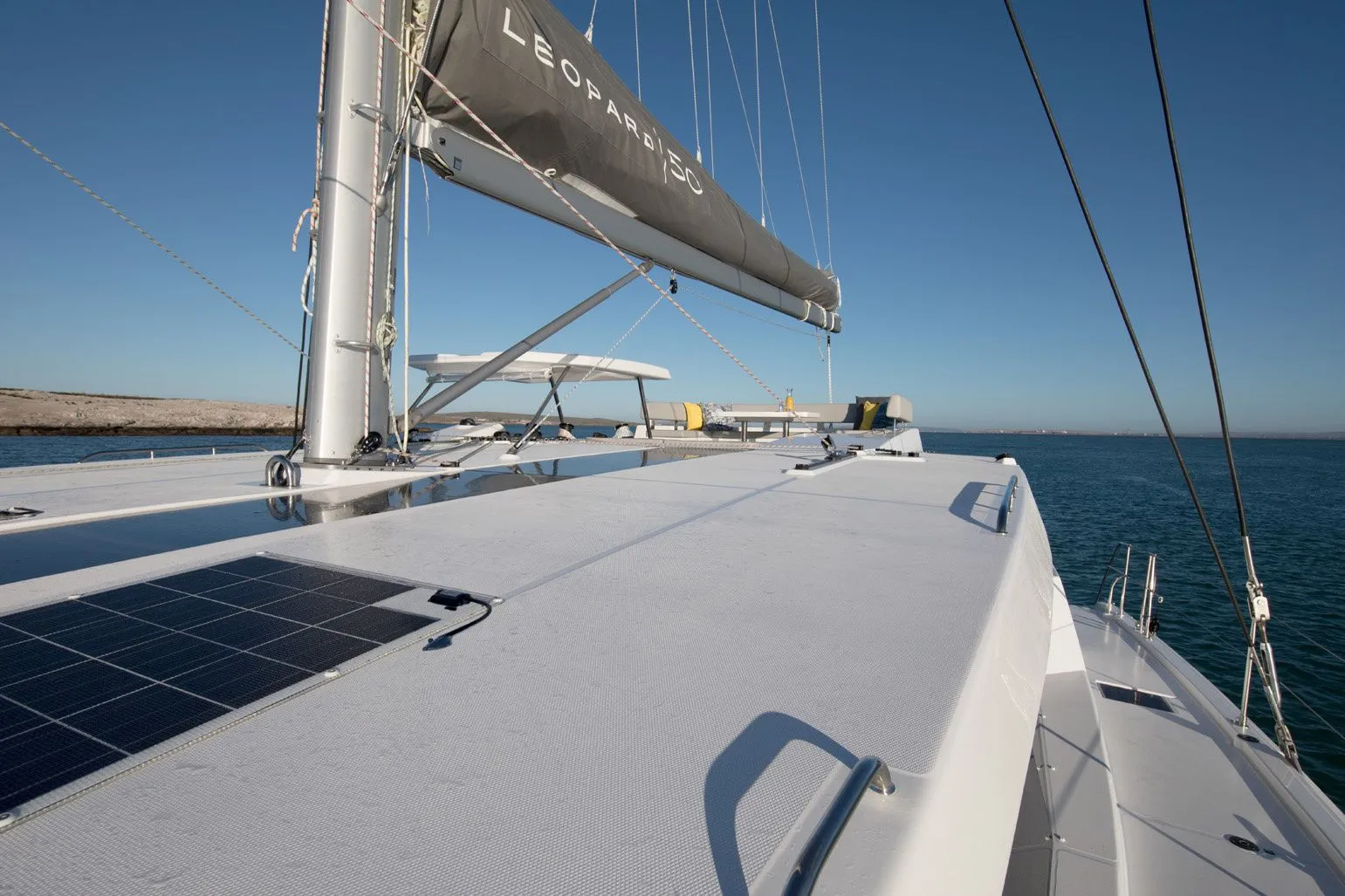 Charter a 15.4m Catamaran Leopard 50 in Procida