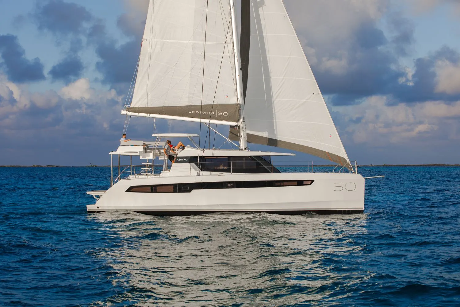 Charter a 15.4m Catamaran Leopard 50 in Procida