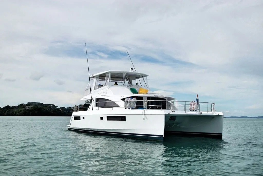 Pa Klok 15.5m Kiralık Leopard 51 Motorlu katamaran