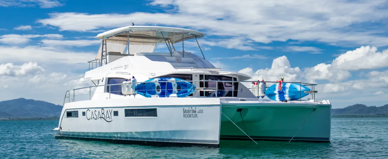 Rent a 15.55m Power Catamaran in Pa Klok