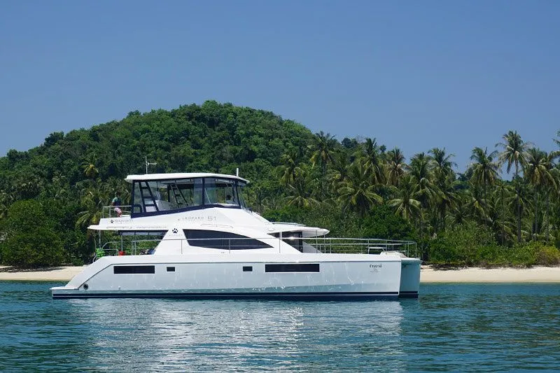 15.5m Chang Wat Phuket 3 Cabin Power Catamaran Hire