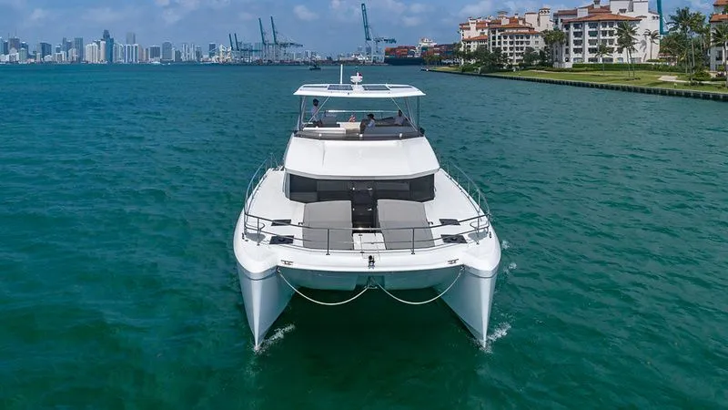 Arcipelago 2 Charter Boat