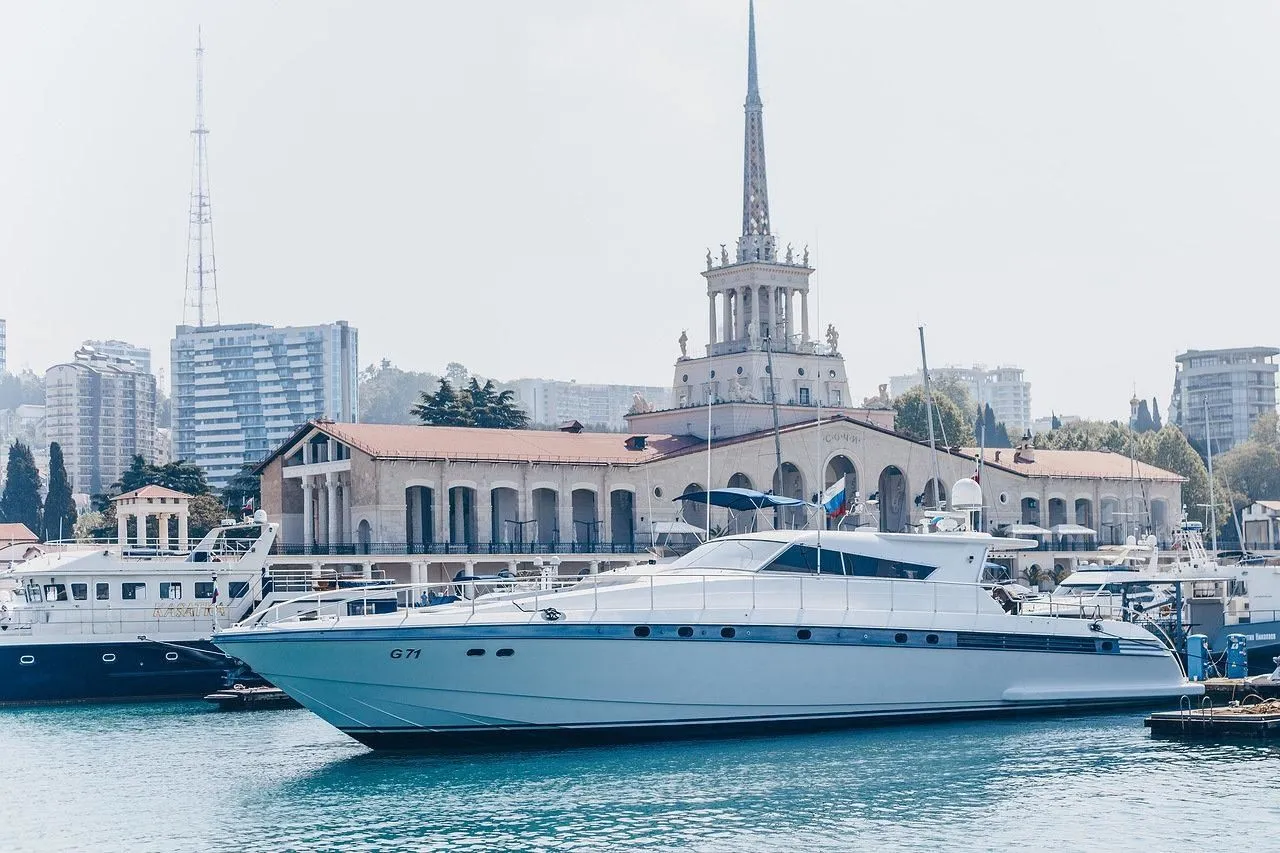 Vela De Plata Charter Boat
