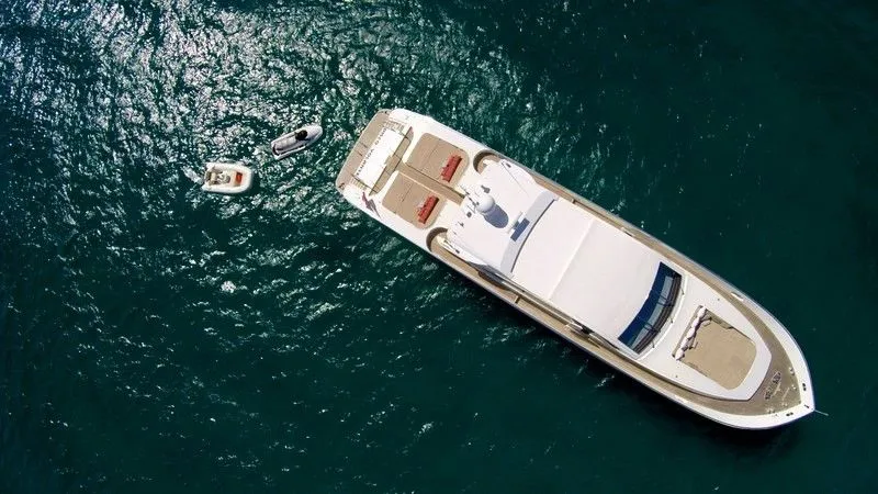 Disco Volante Charterboot - 5