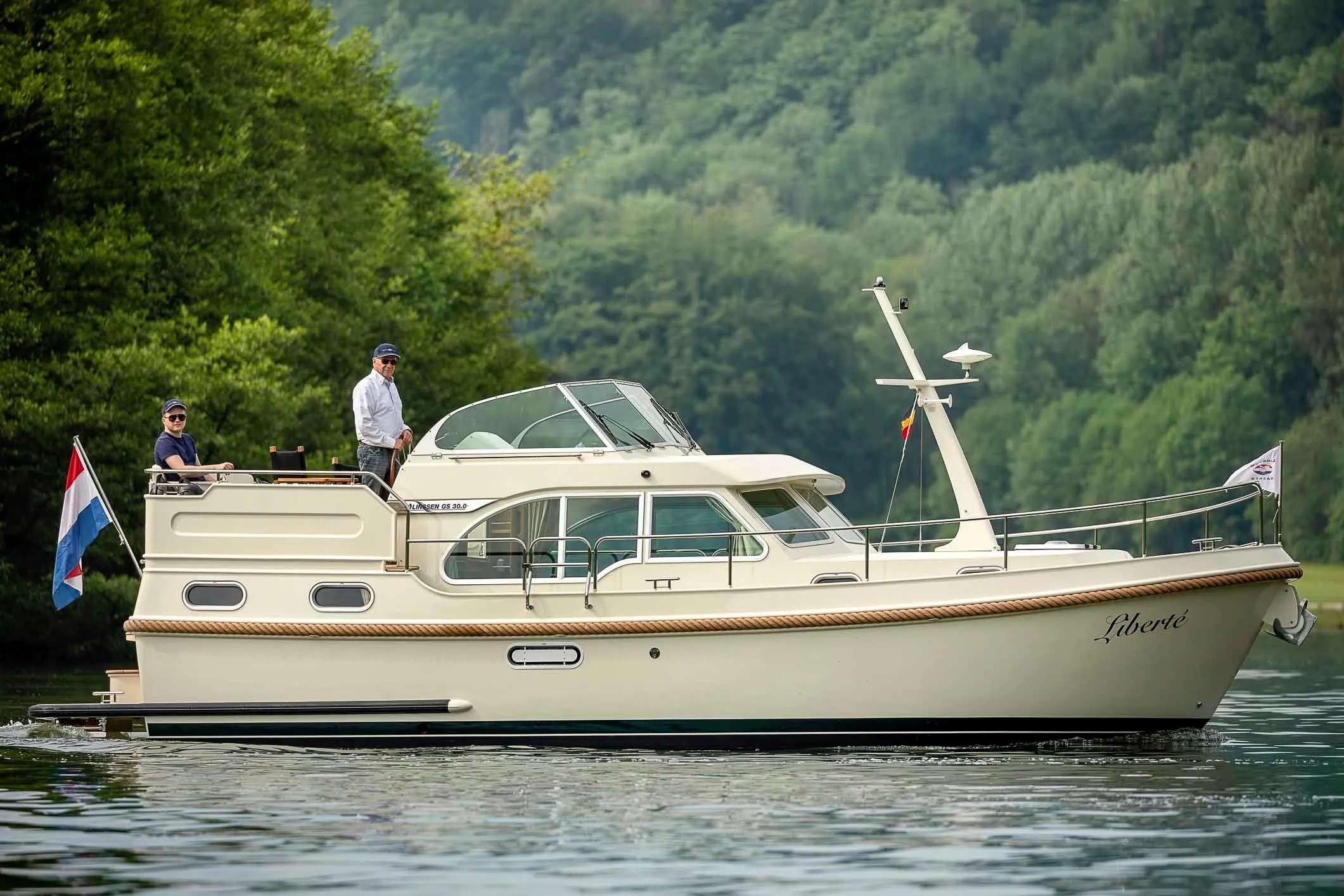 9.35m Vermenton Boat Hire