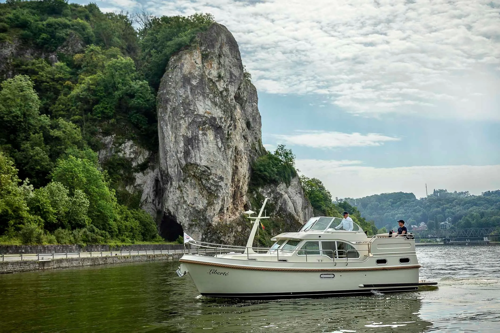 No Name Charter Boat