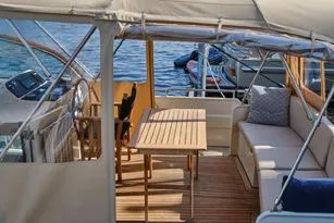 Explore Malchow on a 10.7m Rental Motor Yacht Linssen 350 AC