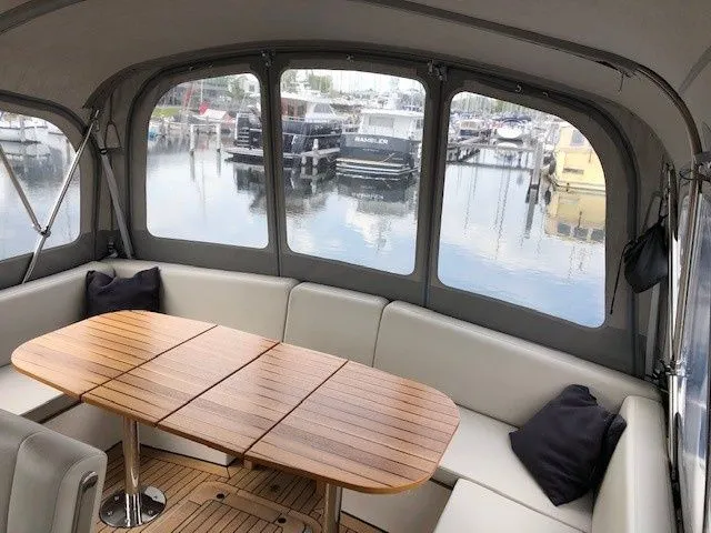 Explore Kortgene on a 12.85m Rental Motor Yacht Linssen 40.0 AC