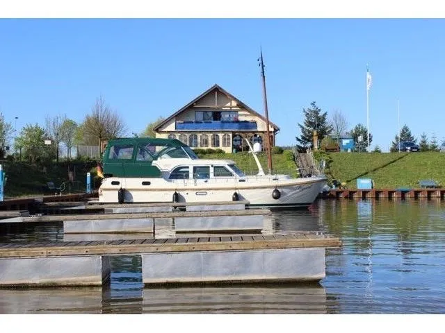 12.85m Werder Boat Hire