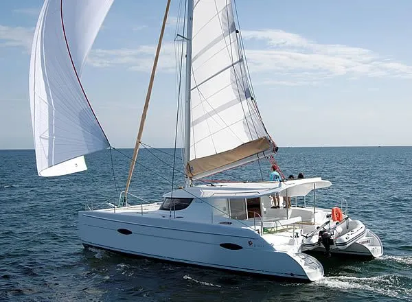 Charter a 11.95m Boat in Pa Klok