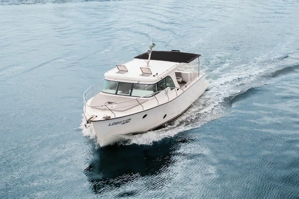 Boot - Rent a 12.2m Lobster 400 in Rio de Janeiro