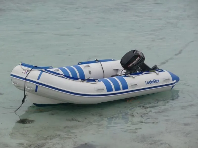 Explore Santa Giulia on a 3.6m Rental Boat