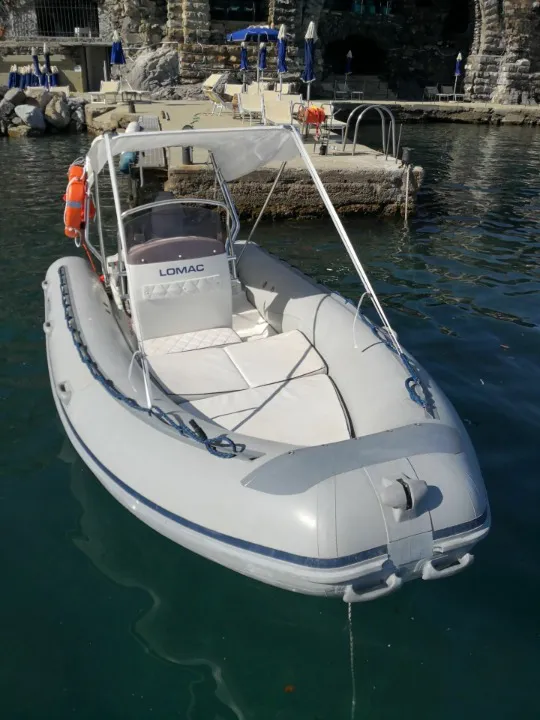 No Name Charter Boat
