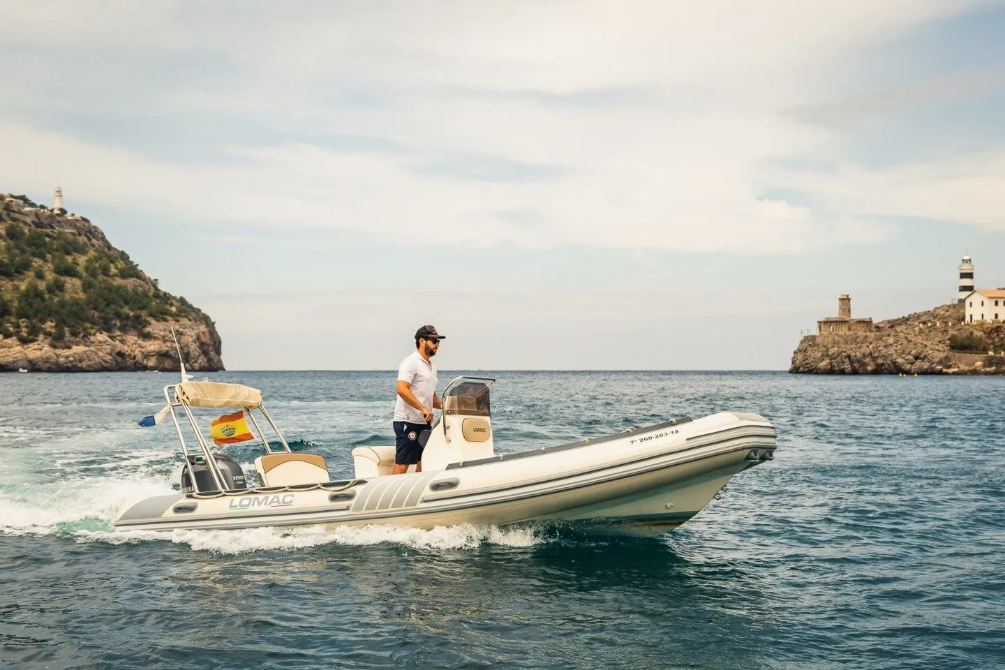 5.95m Port de Soller Motor Boat Lomac 600 Hire