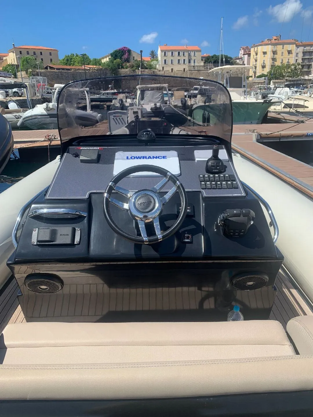 9.9m Ajaccio Boat Hire