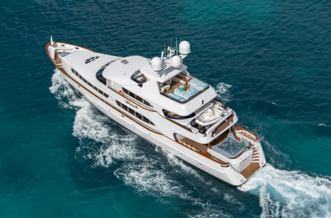36.58m Downtown Nassau Louisbourg 120 Motor Yacht Hire