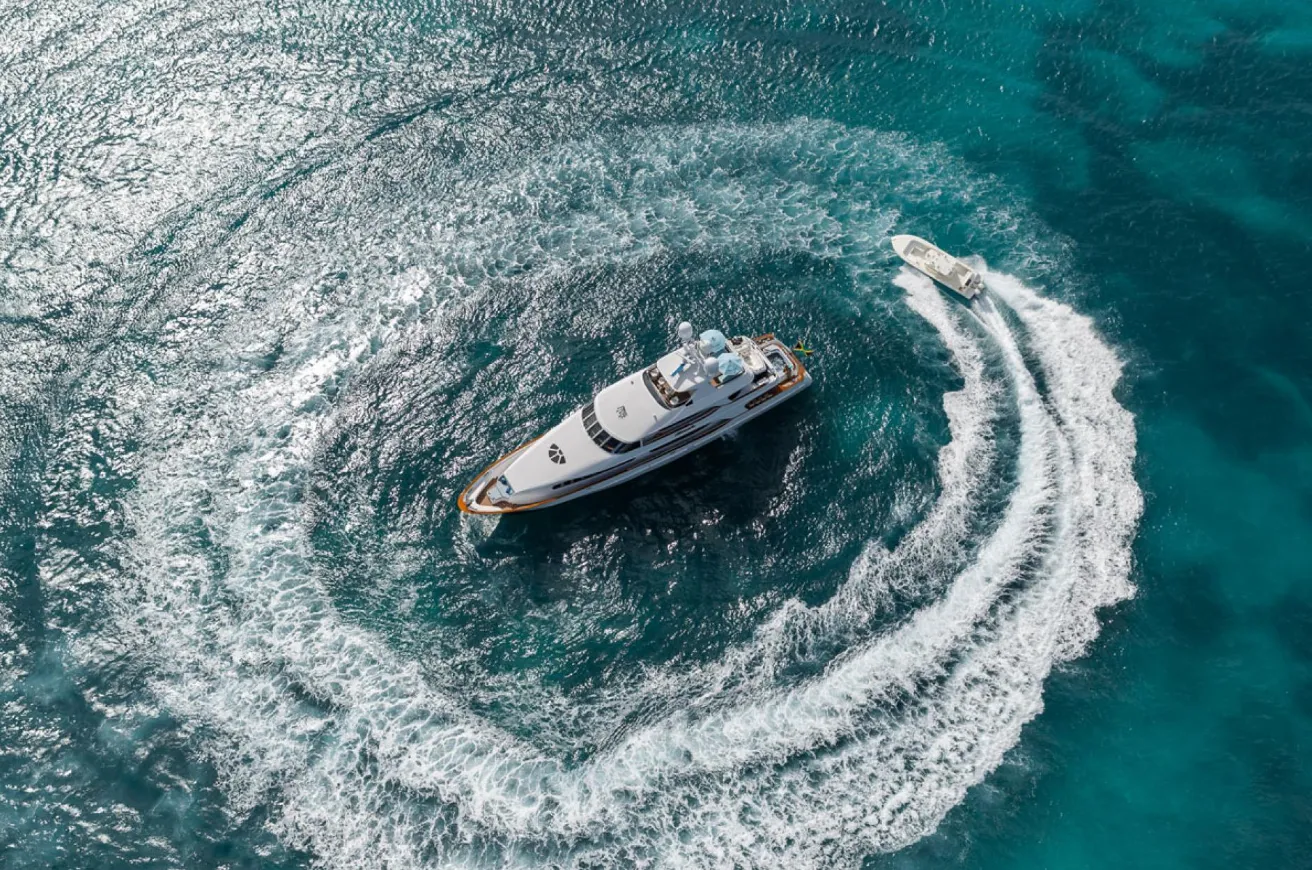 36.58m Downtown Nassau Louisbourg 120 Motor Yacht Hire