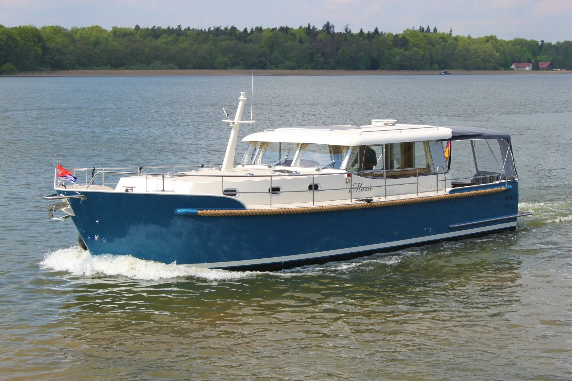 Explore Rheinsberg on a 13.5m Rental Luna 44