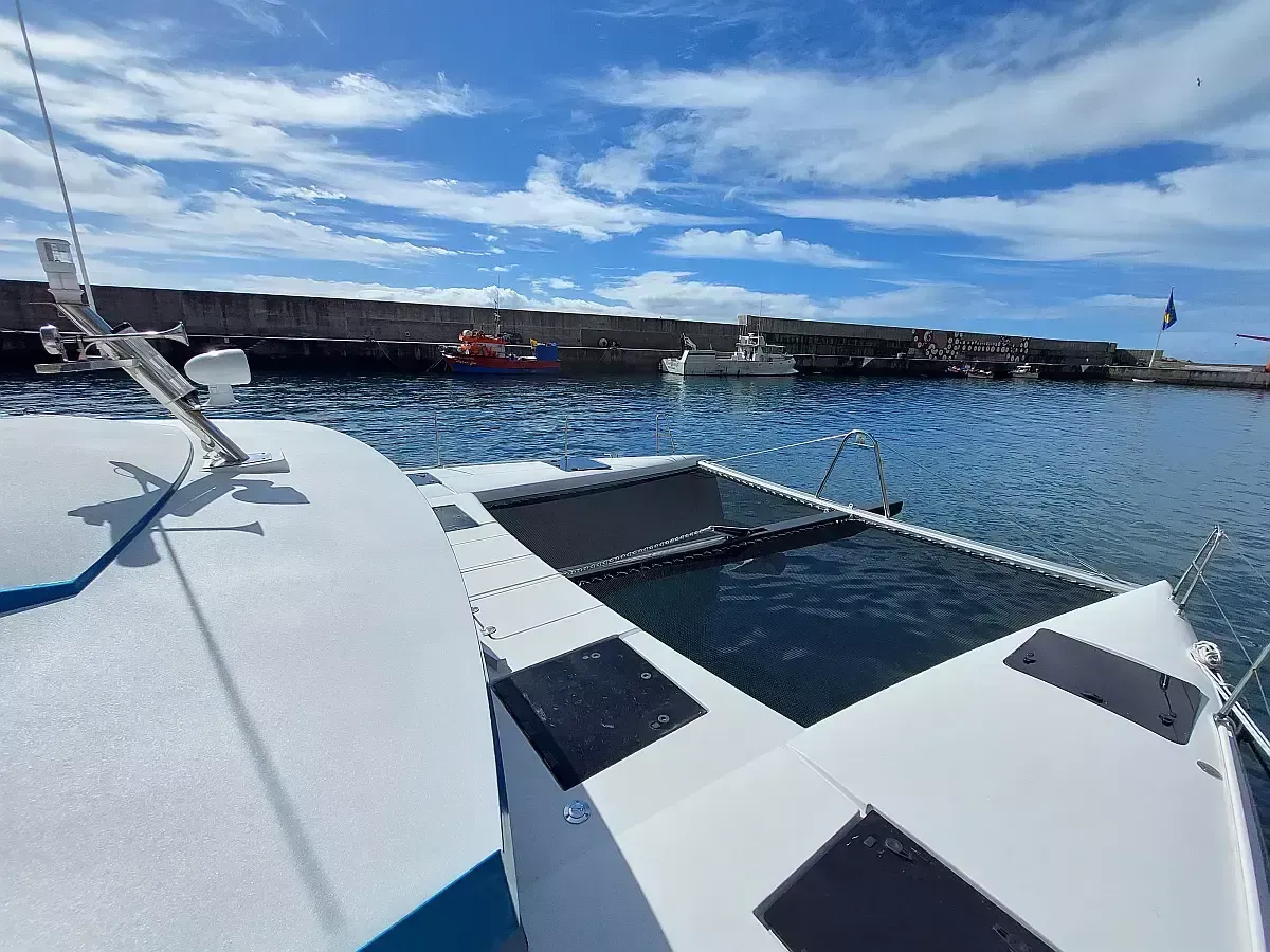 Rent a 14.2m Boat in Funchal