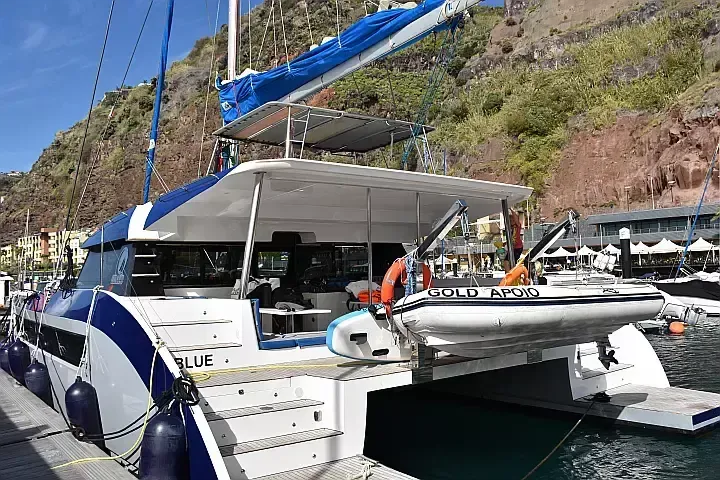 Boat - Explore Split on a 14.9m Rental Catamaran Luna 49