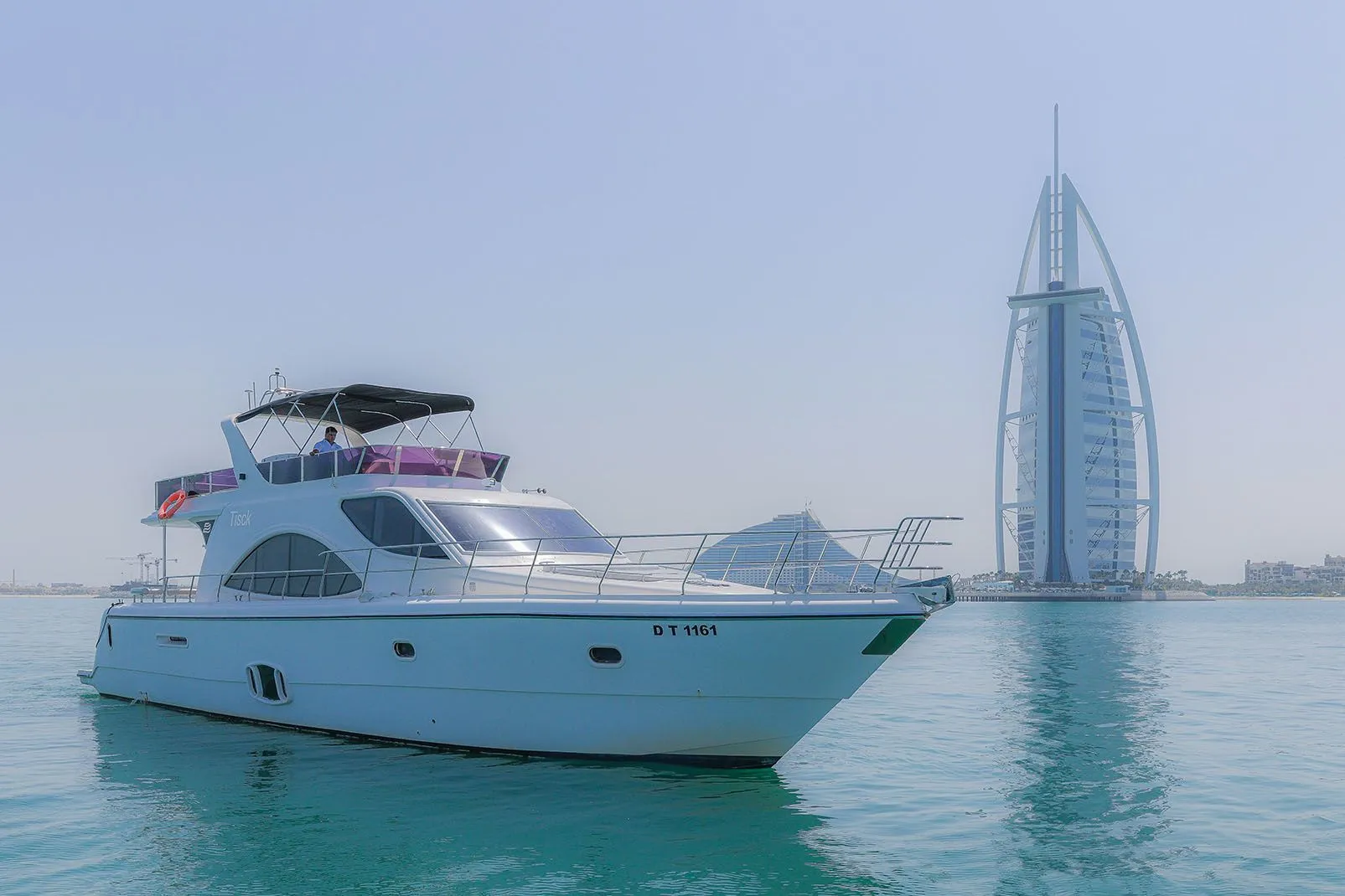 Чартер Tisck - 3