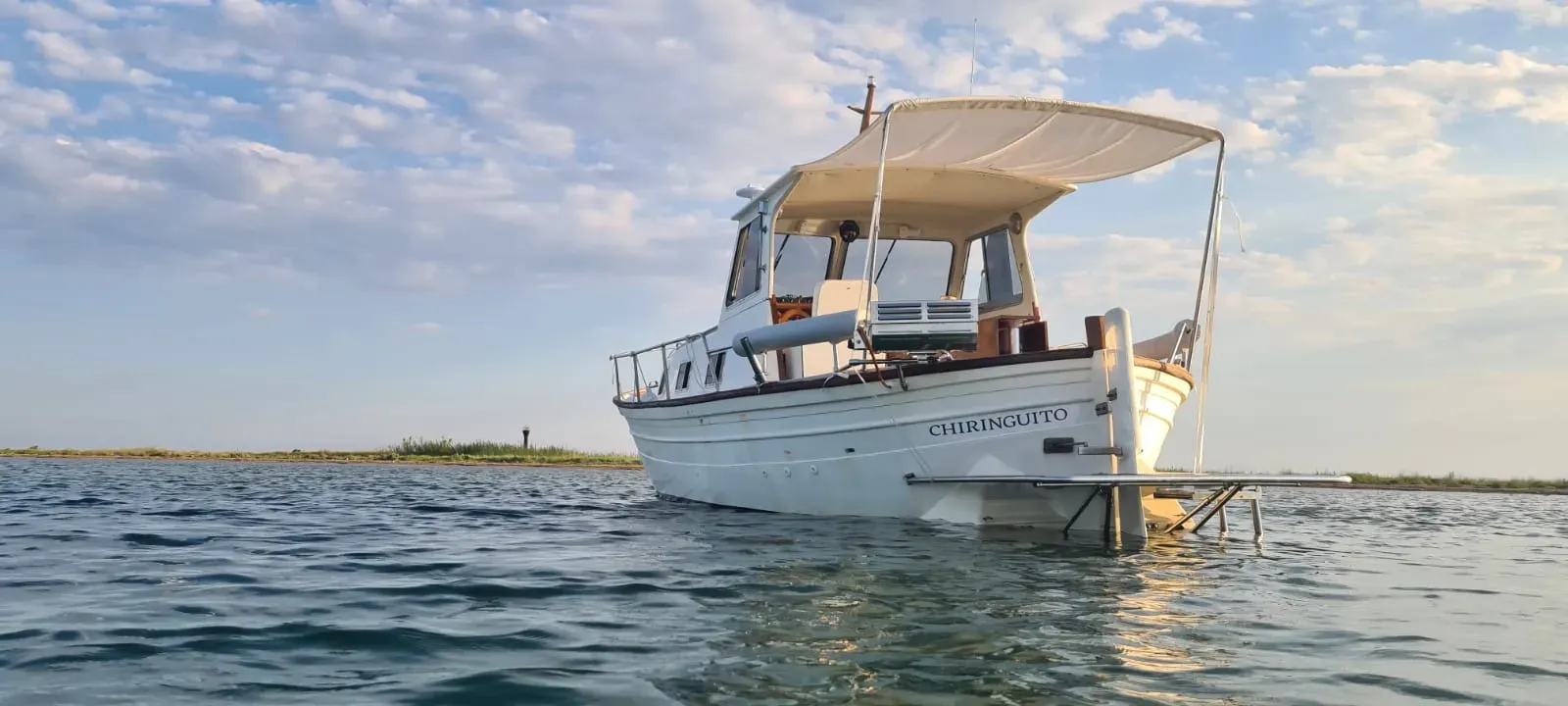 Charter a 8m Motor Boat Majoni 40 in Sant Carles de la Rapita