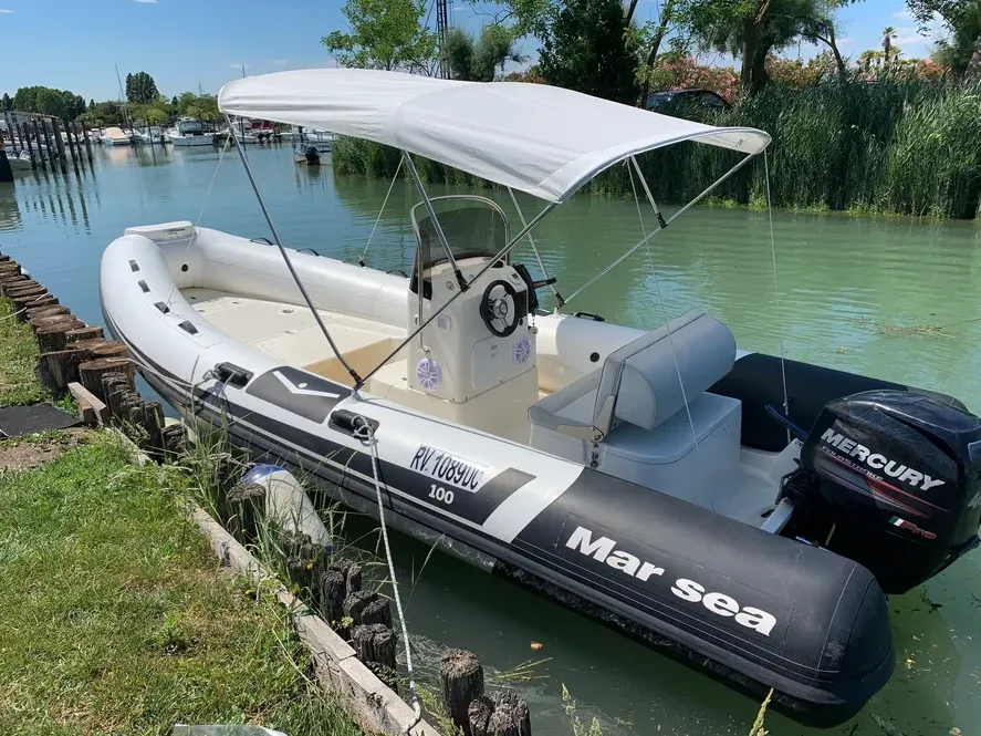 Rent a 5.75m Motor Boat Mar Sea 100 in Rimini