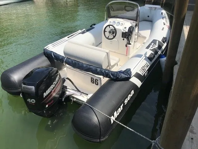 5.21m Rimini Mar Sea 90 Motor Boat Hire