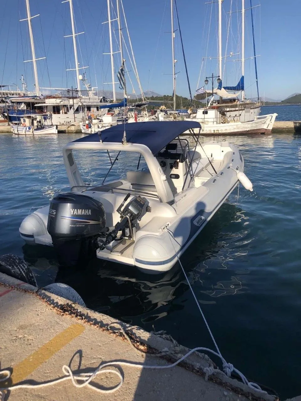 Mar Charter Boat