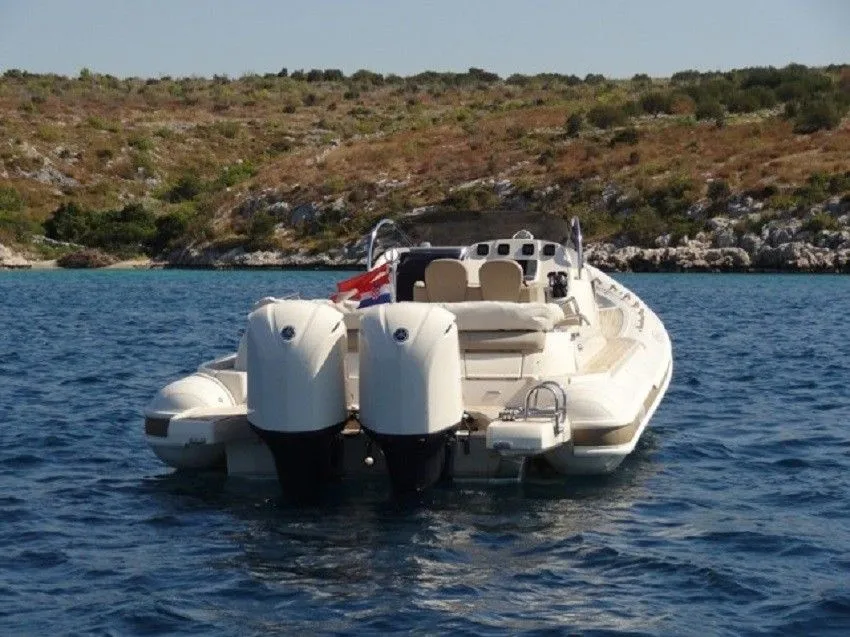 Rent a 9.98m Motor Boat Marco 32 in Primošten
