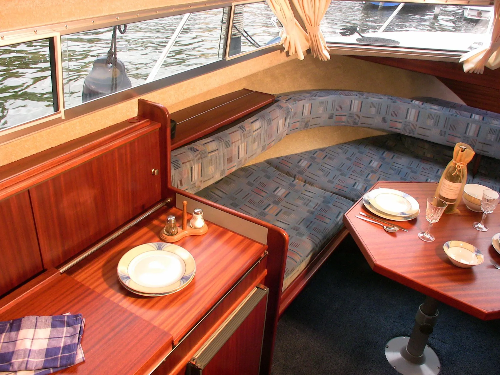 Ammy Charter Boat