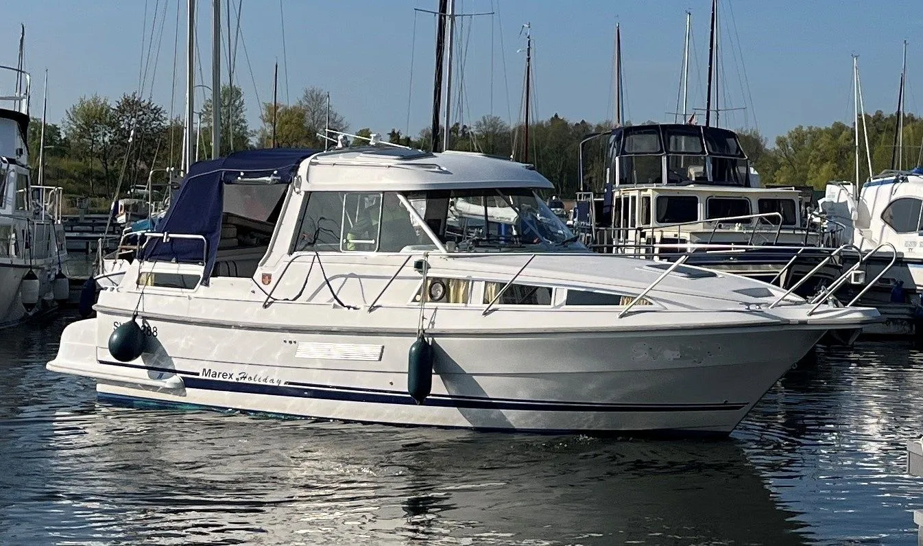 Rent a 8.95m Marex 280 Motor Yacht in Wolfsbruch
