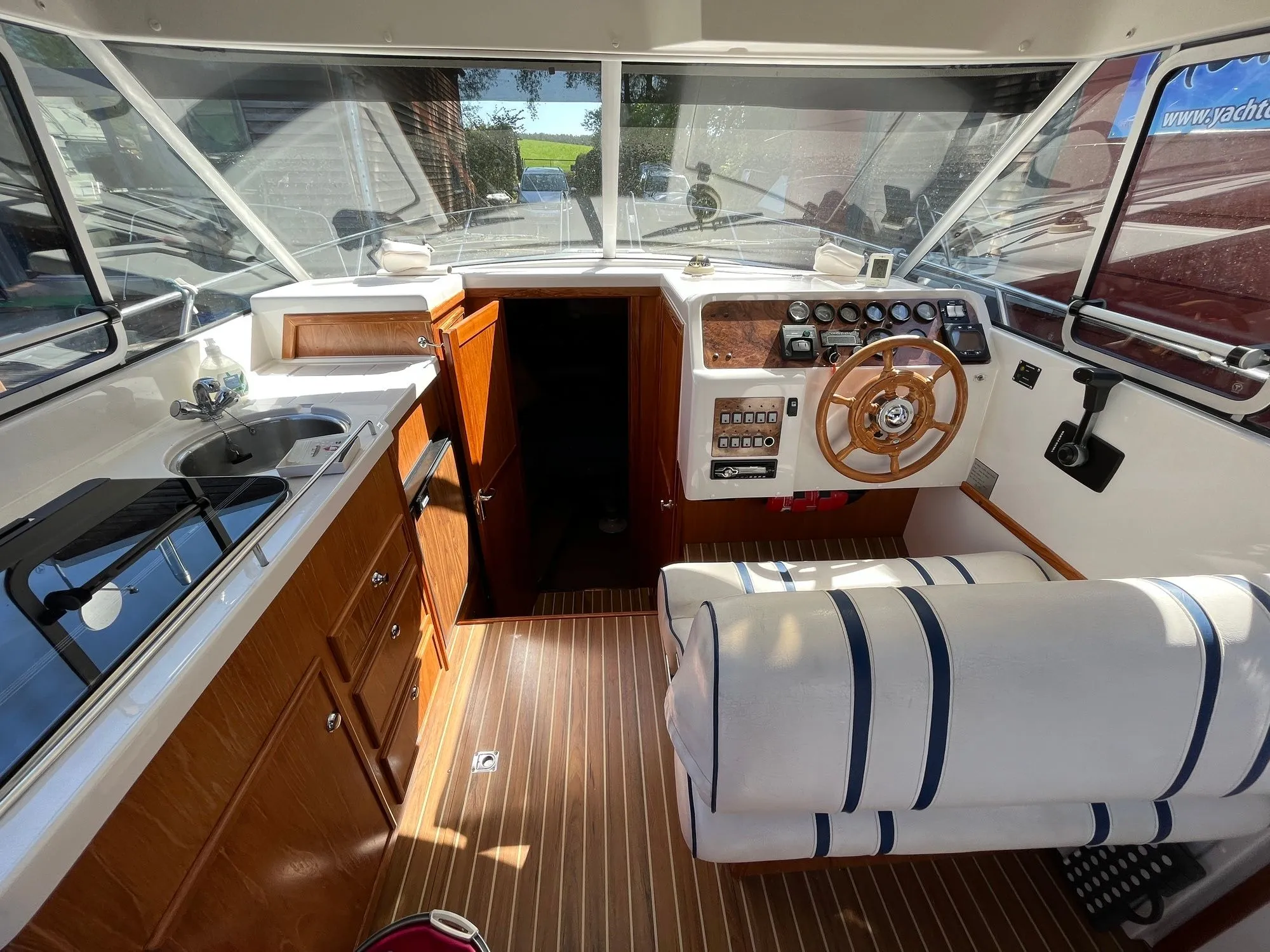 Starkes Maxchen Charter Boat