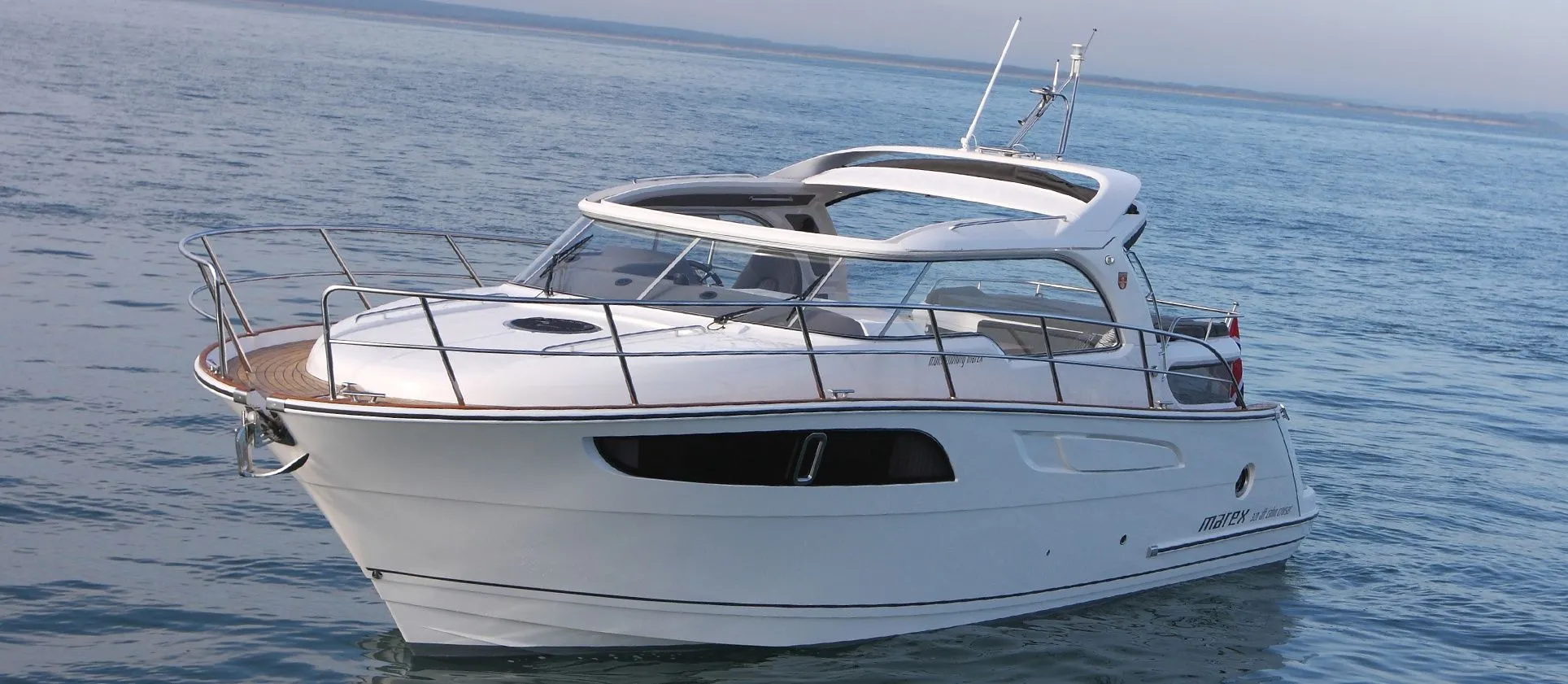 Morski konjic Charter Boat