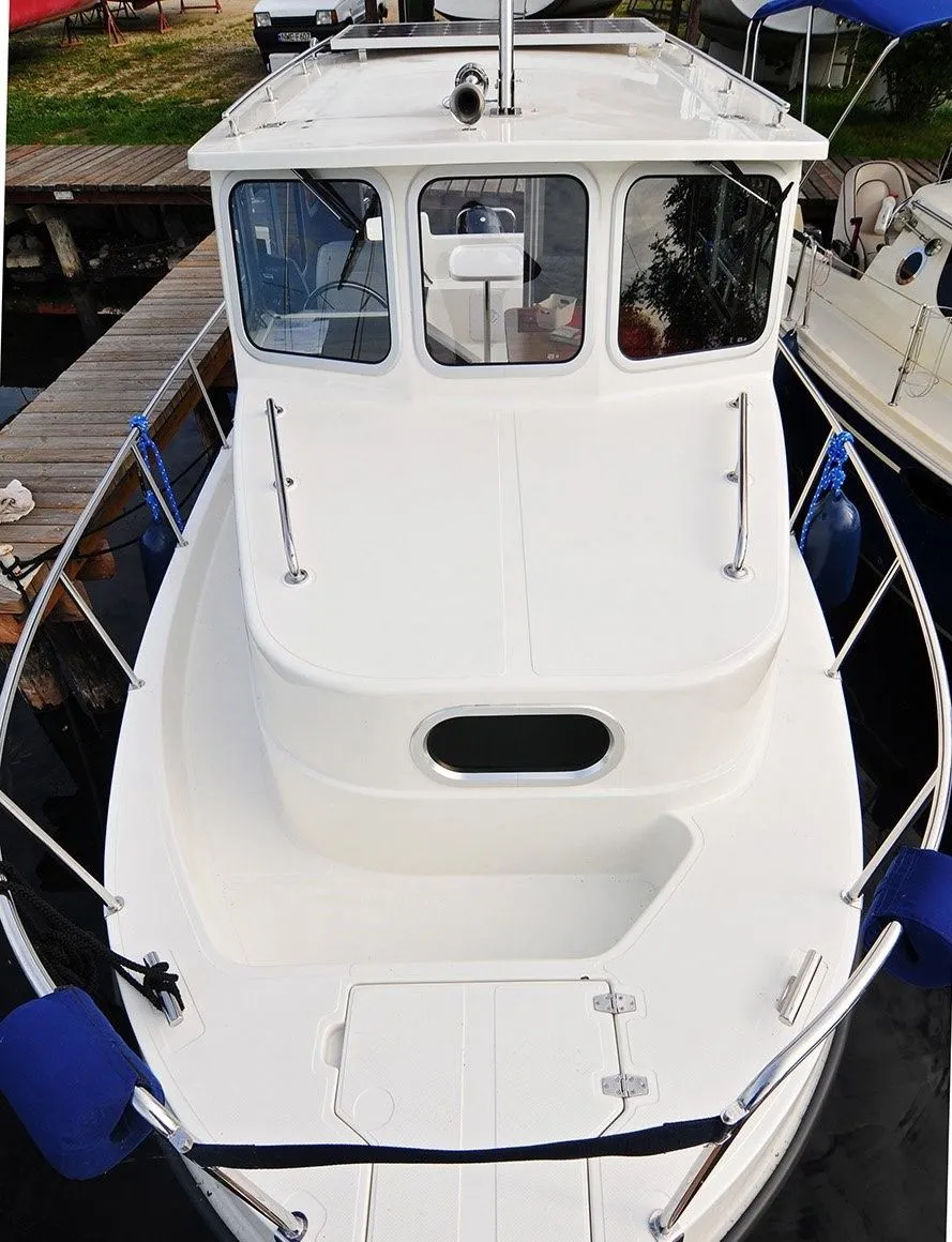 Gwardian Charter Boat