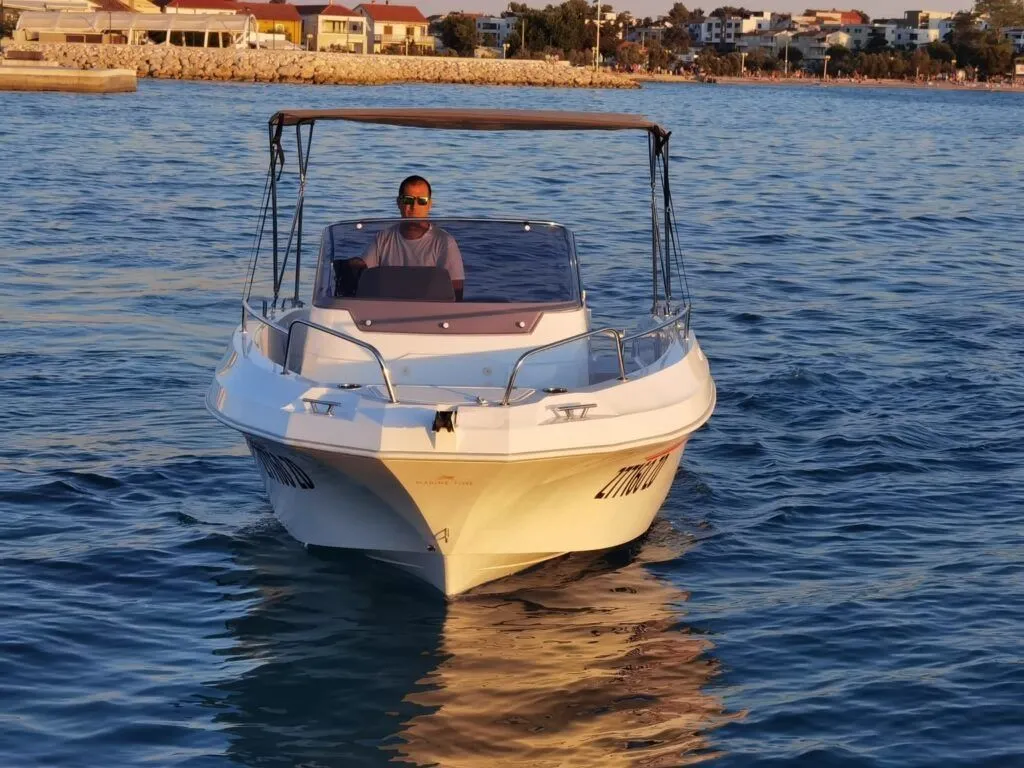 Qx Mietboot