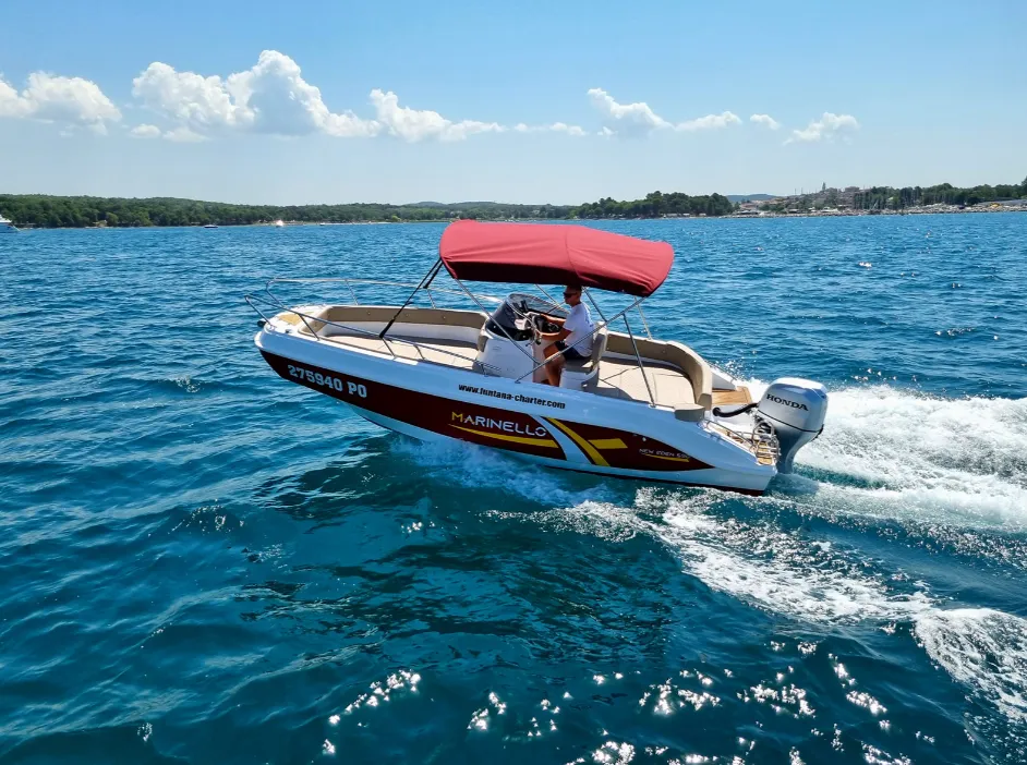 Charter a 5.9m Boat in Funtana