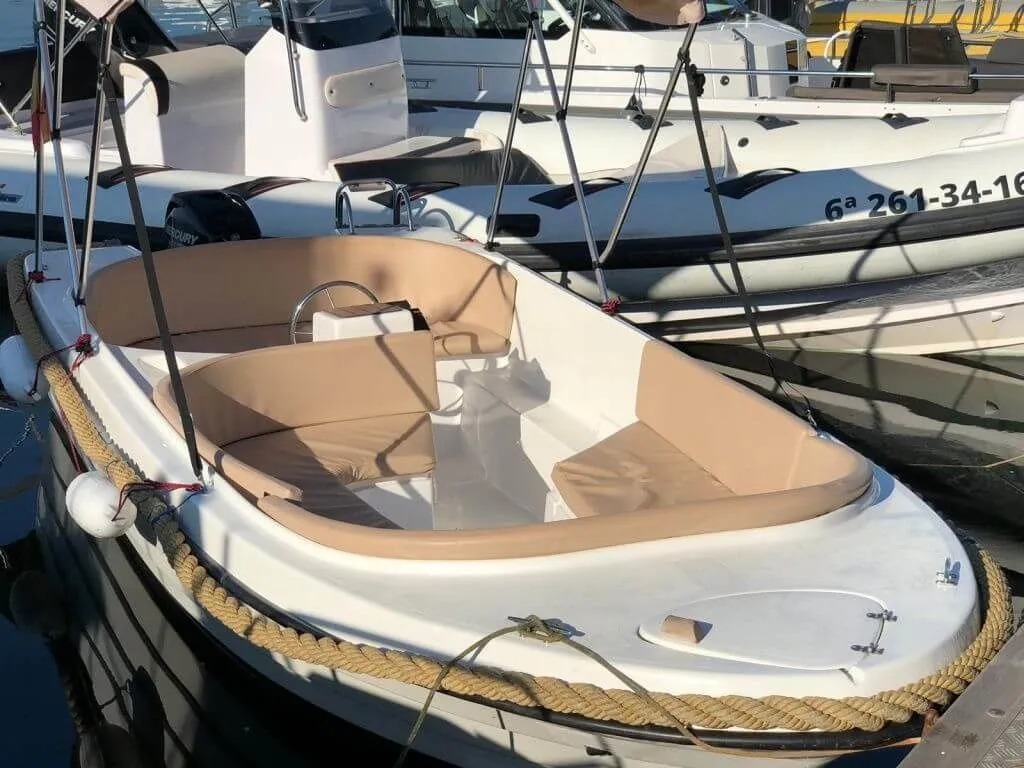 Rent a 5m Motor Boat in Port de Pollensa
